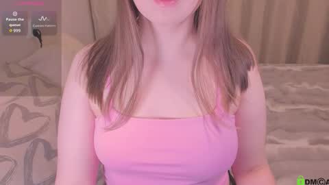 Kira online show from 02/22/26, 07:45