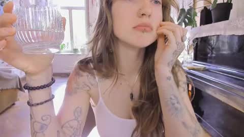 miranda2_0 online show from 11/08/25, 08:03