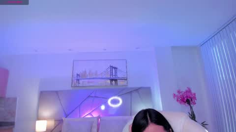 Snapshot of miranda_crawfor chatting on 05/23/26, 11:47 miranda_crawfor online show from 05/23/26, 11:47