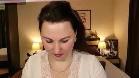 MirandaDyson online show from 03/25/26, 04:02