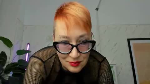 mirandagill online show from 12/02/24, 12:07