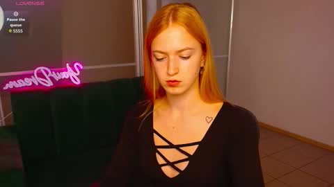 Snapshot of mirandamayers chatting on 09/11/25, 05:51 MirandaMayers online show from 09/11/25, 05:51