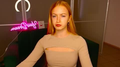 Snapshot of mirandamayers chatting on 09/22/25, 05:53 MirandaMayers online show from 09/22/25, 05:53