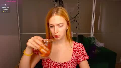 Snapshot of mirandamayers chatting on 11/10/25, 06:56 MirandaMayers online show from 11/10/25, 06:56