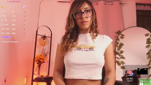 MIRANDA HERNANDEZ online show from 02/25/26, 04:33