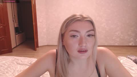 Mira online show from 02/17/26, 04:02