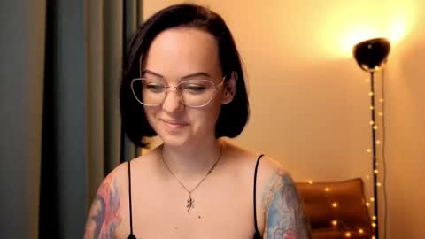 MiraSkyy online show from 11/04/25, 02:05