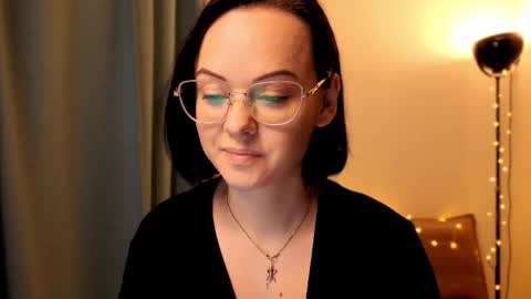 MiraSkyy online show from 11/08/25, 06:51