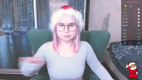 Snapshot of miray_kuriyama chatting on 12/25/24, 10:48 Kira online show from 12/25/24, 10:48