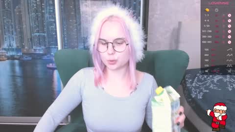 Snapshot of miray_kuriyama chatting on 12/26/24, 01:51 Kira online show from 12/26/24, 01:51