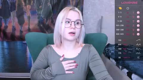 Snapshot of miray_kuriyama chatting on 02/05/25, 09:50 Kira online show from 02/05/25, 09:50