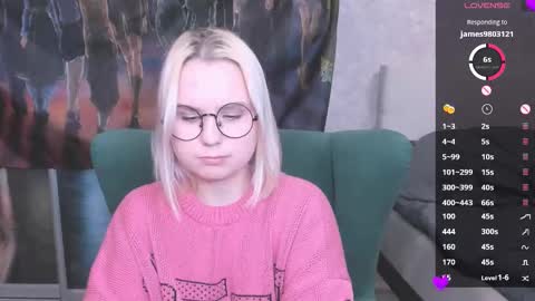 Snapshot of miray_kuriyama chatting on 02/17/25, 05:32 Kira online show from 02/17/25, 05:32