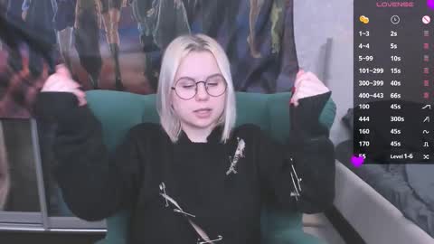 Snapshot of miray_kuriyama chatting on 02/20/25, 09:20 Kira online show from 02/20/25, 09:20