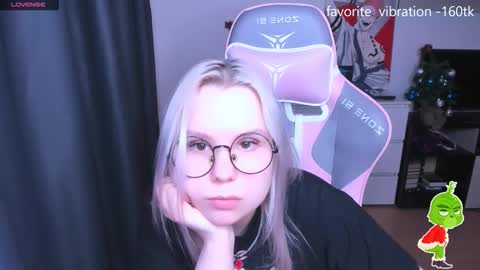 Snapshot of miray_kuriyama chatting on 01/13/26, 08:58 Kira online show from 01/13/26, 08:58