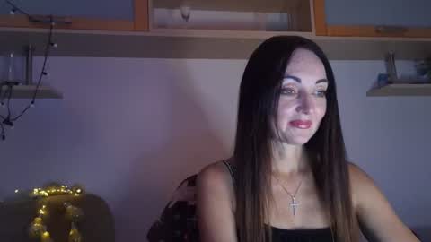 Snapshot of mirelisse chatting on 07/20/26, 09:17 Christina online show from 07/20/26, 09:17
