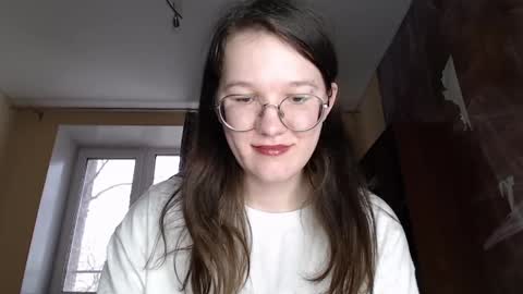 Snapshot of miriamor chatting on 01/29/25, 10:27 Mira online show from 01/29/25, 10:27