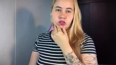 Snapshot of mirilinda chatting on 02/02/26, 04:22 mirilinda online show from 02/02/26, 04:22