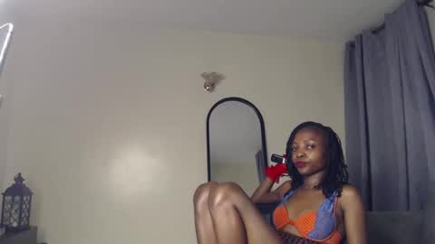 mis_kaylee online show from 06/10/26, 11:09