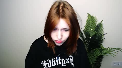 misaki_chan_ online show from 02/17/26, 10:38