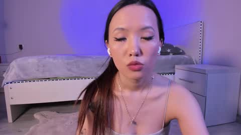 Snapshot of mishel_bless chatting on 03/12/25, 03:40 Mishel online show from 03/12/25, 03:40