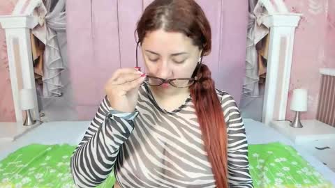 Mishell online show from 09/10/25, 12:27