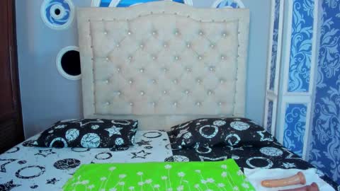 Mishell online show from 12/19/25, 12:01