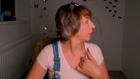 Mishelle online show from 06/18/26, 05:19