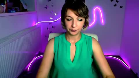 Mishelle online show from 07/16/26, 05:46