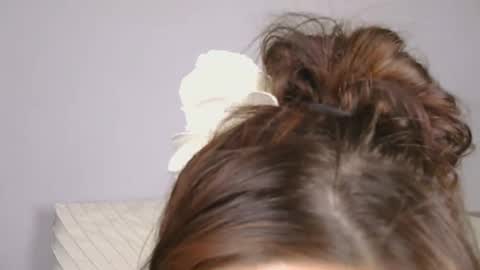 Elora online show from 11/20/25, 08:08