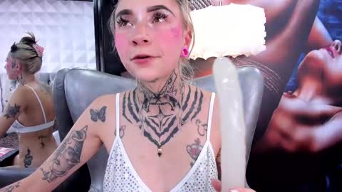 miss___angel online show from 03/08/25, 09:40