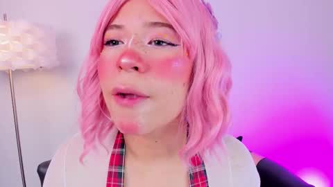 Snapshot of miss__daphne chatting on 09/27/25, 03:00 Daphne online show from 09/27/25, 03:00