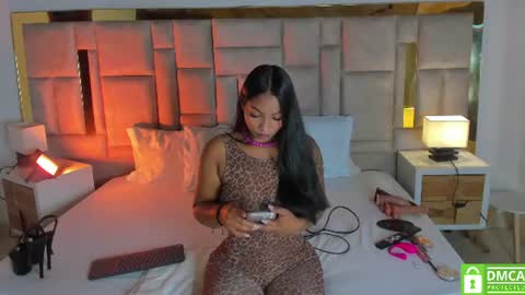 Snapshot of miss_abigail_ chatting on 07/12/26, 01:02 Miss Abigail online show from 07/12/26, 01:02