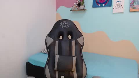 Snapshot of miss_akemi chatting on 03/06/25, 05:00 Akemi 3 online show from 03/06/25, 05:00