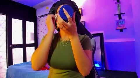 Snapshot of miss_akemi chatting on 10/09/25, 01:09 Akemi 3 online show from 10/09/25, 01:09