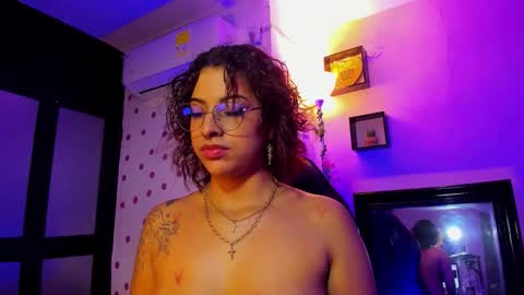 Snapshot of miss_akemi chatting on 10/31/25, 02:12 Akemi 3 online show from 10/31/25, 02:12