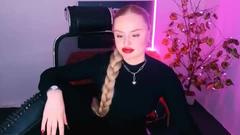 miss_alice_silver online show from 11/24/25, 02:06