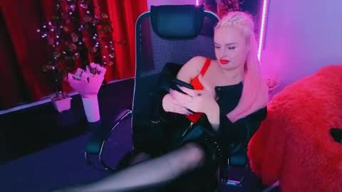 miss_alice_silver online show from 04/29/26, 06:14