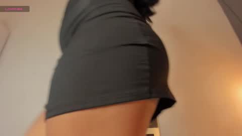 Snapshot of miss_ambrer chatting on 09/30/25, 04:50 Amber online show from 09/30/25, 04:50