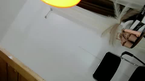 Snapshot of miss_azumix chatting on 09/14/25, 04:17 AZUMI online show from 09/14/25, 04:17