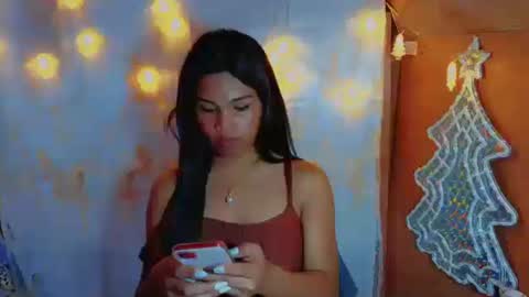 Snapshot of miss_bellah chatting on 12/17/25, 05:46 Bellah online show from 12/17/25, 05:46