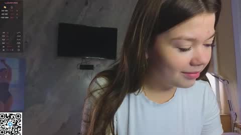 Snapshot of miss_bubbles chatting on 11/25/25, 12:10 Sandy online show from 11/25/25, 12:10