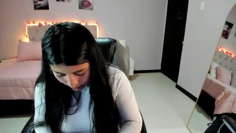 Cataleya online show from 05/25/26, 12:33