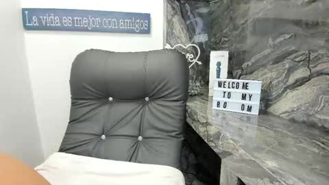 Danika online show from 04/30/26, 11:05