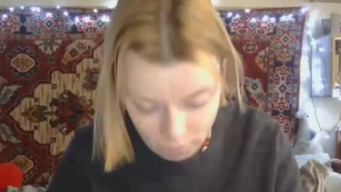 Elis online show from 05/13/26, 10:34