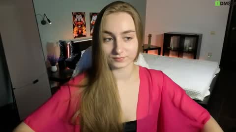 Emily online show from 04/21/26, 07:47