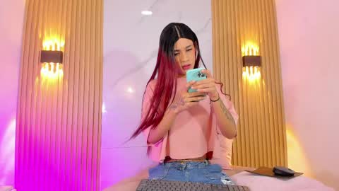 Snapshot of miss_emilystar chatting on 04/14/26, 07:53 miss_emilystar online show from 04/14/26, 07:53