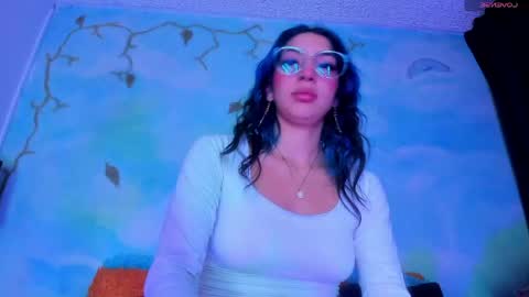 miss_evans_ online show from 04/15/26, 03:02