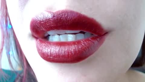 Miss Evoleth online show from 01/31/25, 07:51