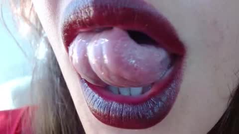 Miss Evoleth online show from 10/16/25, 07:37