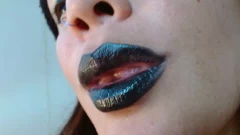 Miss Evoleth online show from 12/22/25, 08:39